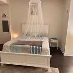 Cozy Studio In Heart Of Marina Del Ray